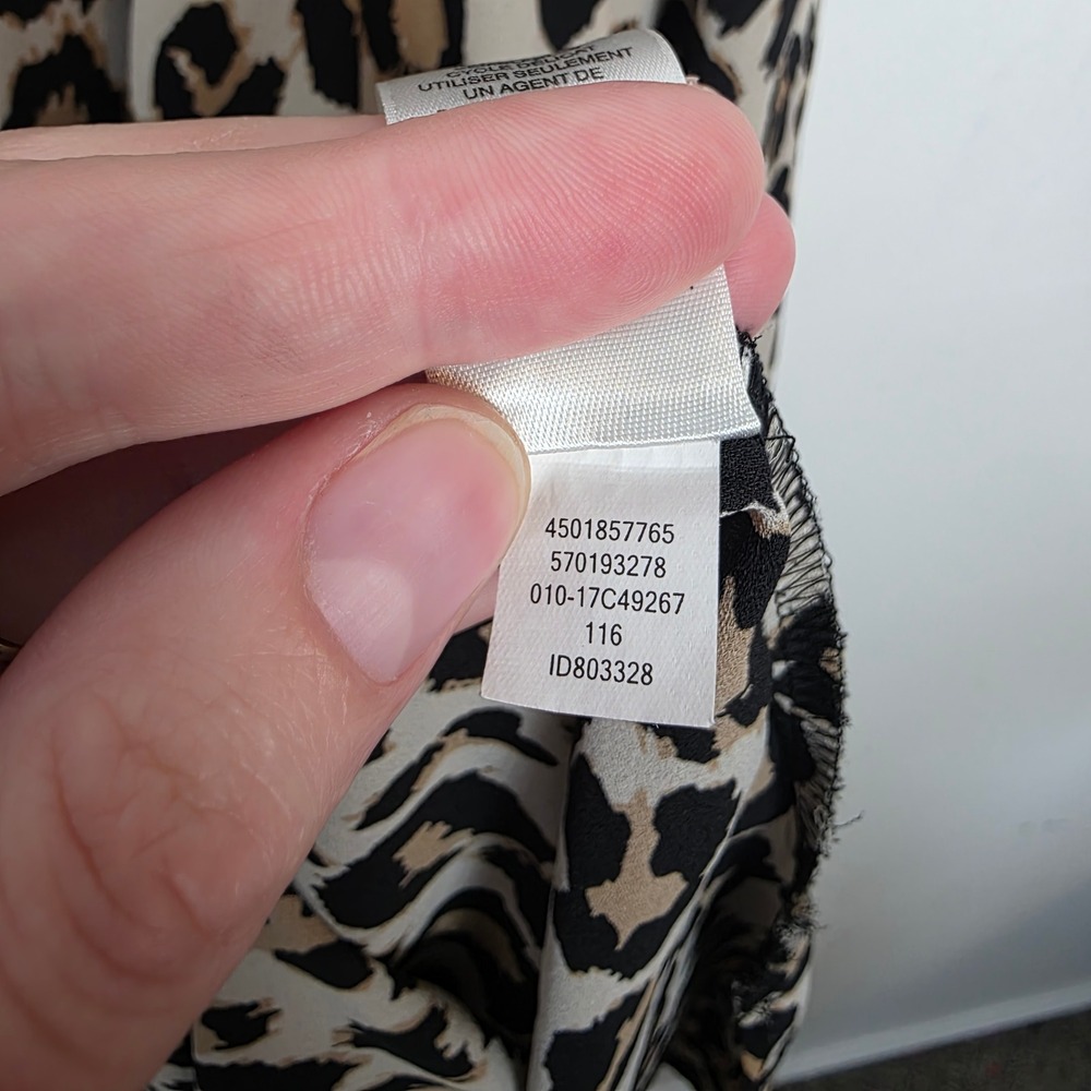 Chicos Leopard Print Tunic Blouse V-Neck Roll Tab Sleeve Tan Black Size 3 (XL) - Picture 7 of 9